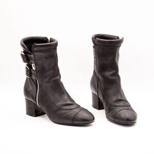 Chanel Interlocking CC Logo Calfskin Moto biker Boots EU 38.5